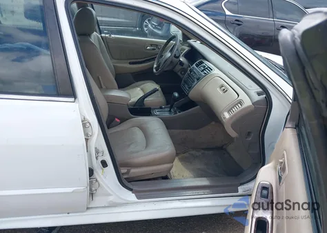 2001 Honda Accord Sdn 2.3 Ex из США, поврежденный, VIN 1HGCG56621A112278